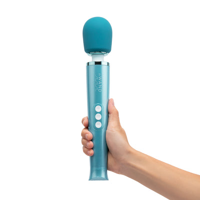 Le Wand Dive Submersible Massager