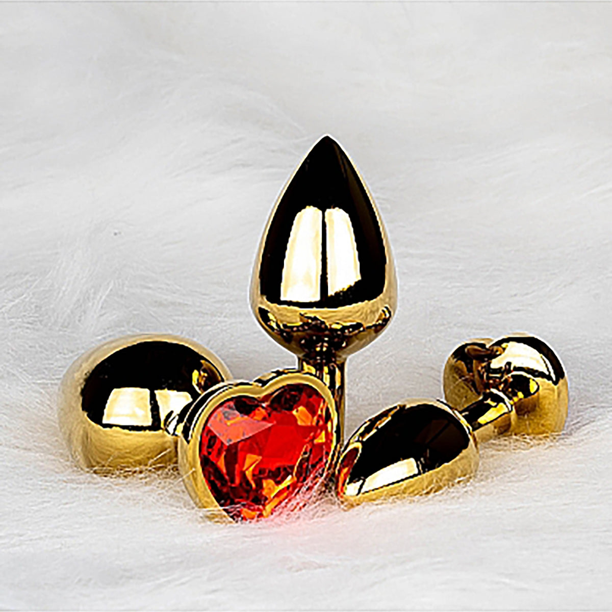 Shots Ouch! Heart Gem Butt Plug Small - Gold/Ruby Red